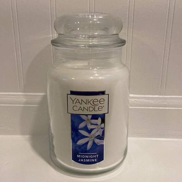 Yankee Candle ‘Midnight & Jasmine’ 🌚 candle 🕯